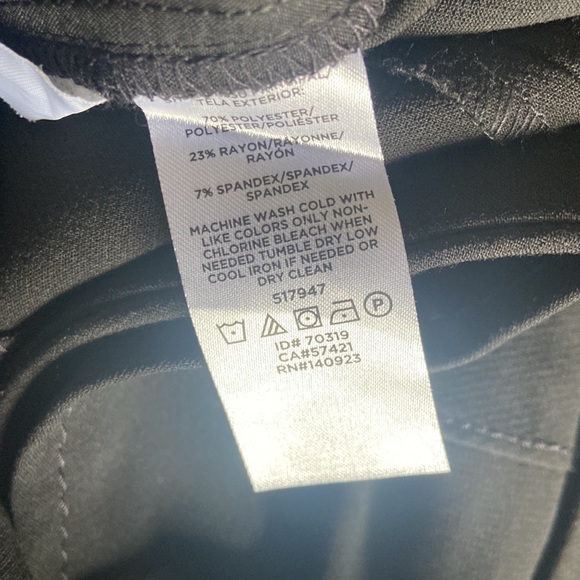 NWT Loft Cargo Pants Size 18 Black, Gold Hardware - Picture 7 of 7